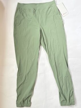 Lululemon Green adapted State HR *jogger pants NWT with free Lululemon bag